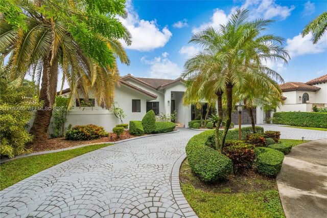 2 of 49 - 16583 Nw 83rd Place, Miami Lakes, FL