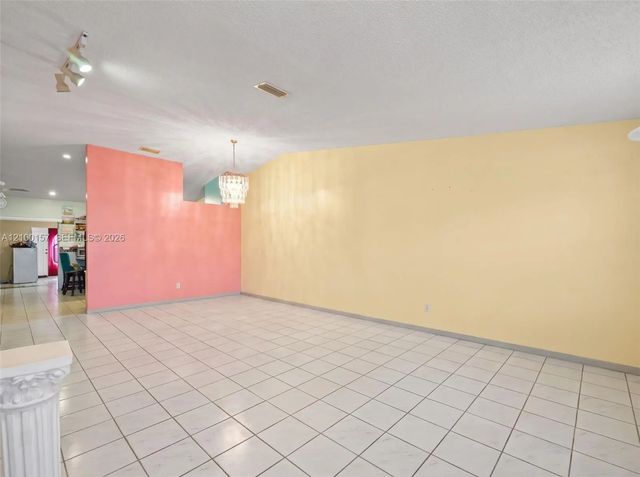 4 of 40 - 1280 Sw 142nd Avenue, Miami, FL