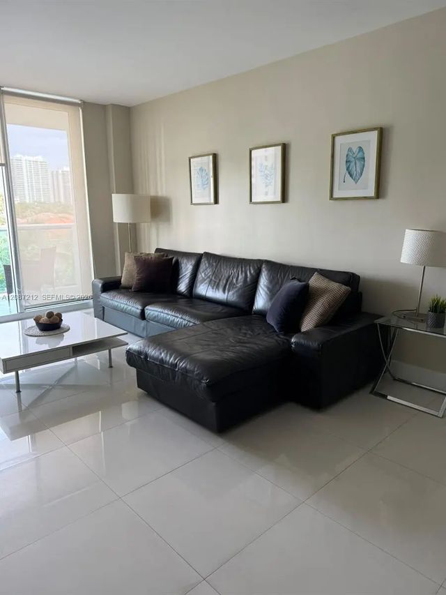 5 of 32 - 19370 Collins Avenue #418, Sunny Isles Beach, FL