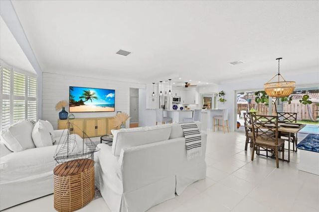 4 of 44 - 38 Sw 10th Avenue, Boca Raton, FL