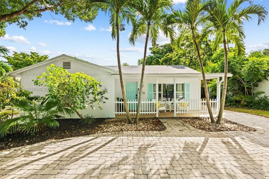 716 Ne 11th Avenue, Pompano Beach