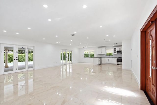 4 of 25 - 10830 Sw 79th Avenue, Miami, FL