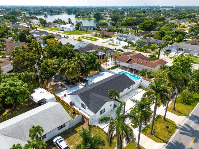 4 of 47 - 10830 Sw 160th Street, Miami, FL