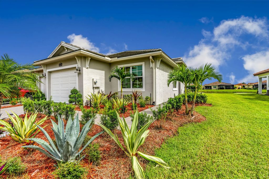 27099 Sw Viterbo Way, Port St. Lucie