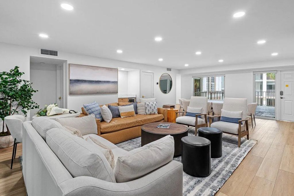7370 Orangewood Lane #202, Boca Raton