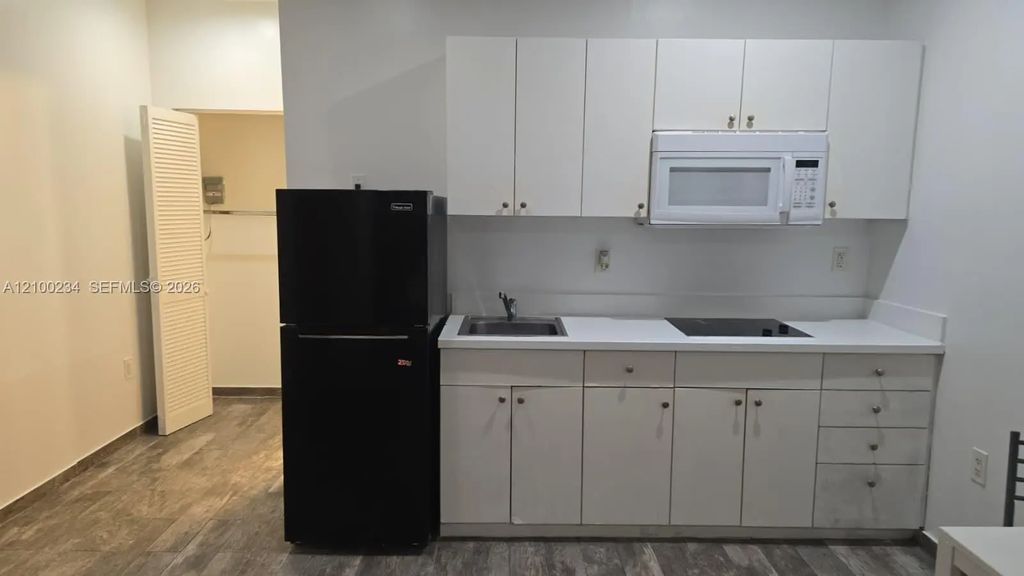 1345 Pennsylvania Avenue #4a, Miami Beach