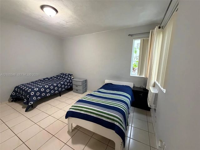 2 of 14 - 821 Jefferson Avenue #5, Miami Beach, FL