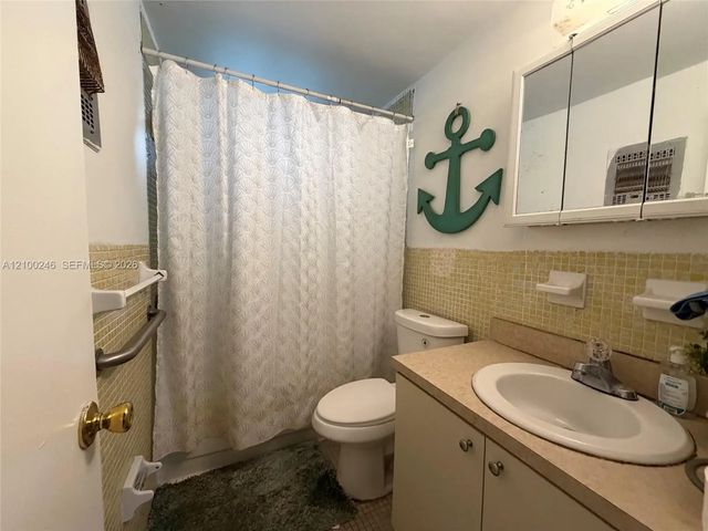 3 of 14 - 821 Jefferson Avenue #5, Miami Beach, FL