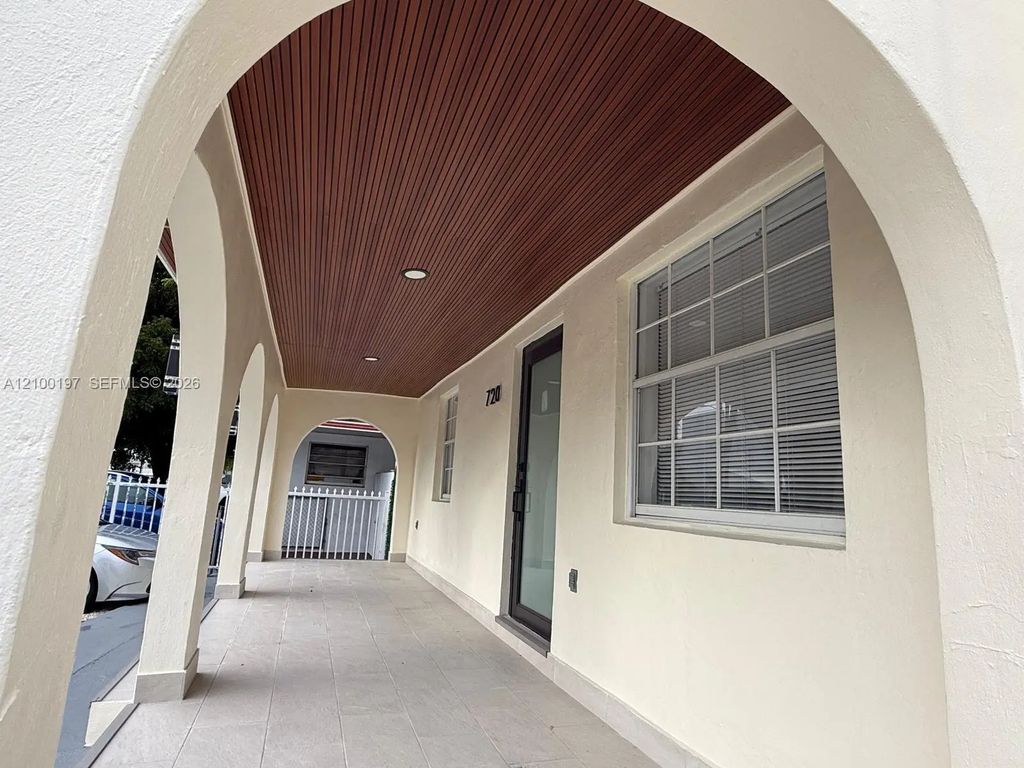 720 Nw 19th Court, Miami
