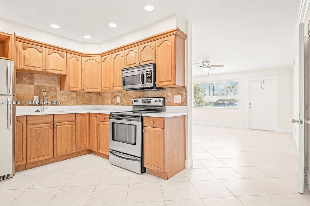 2175 Ne 56th Street #110, Fort Lauderdale