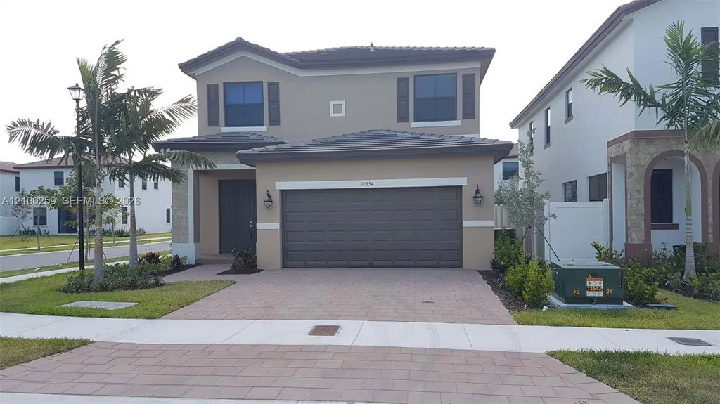 10554 W 35th Lane #10554, Hialeah
