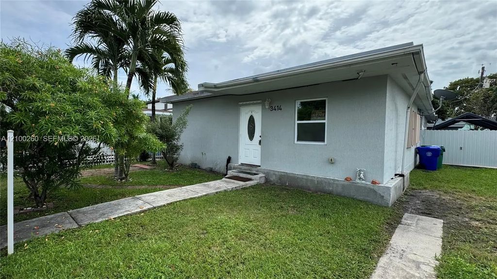 3414 Sw 25, Miami