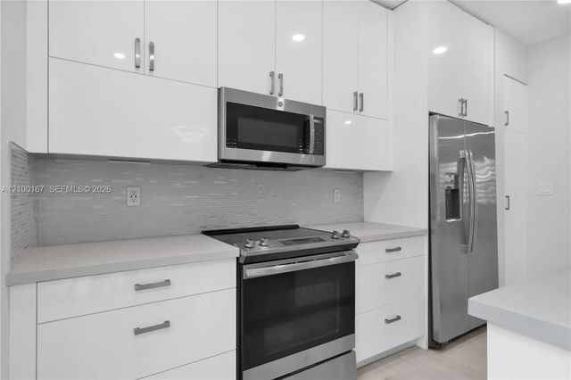 5 of 40 - 10413 Nw 82nd Street #3, Doral, FL