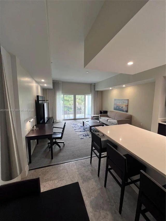 5 of 8 - 5300 Nw 87th Avenue #916, Doral, FL