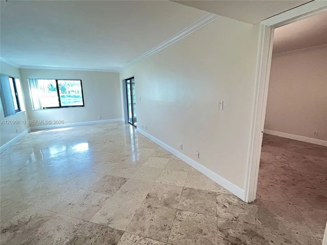 3 of 25 - 153 Lakeview Drive #103, Weston, FL