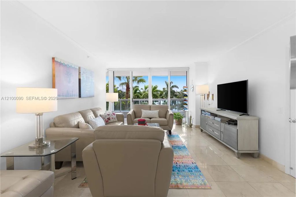21205 Yacht Club Drive #504, Aventura