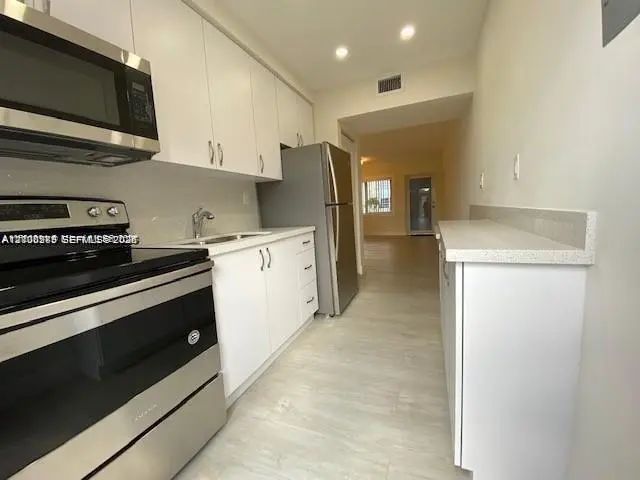 3 of 8 - 3530 Sw 9th Terrace #6b, Miami, FL