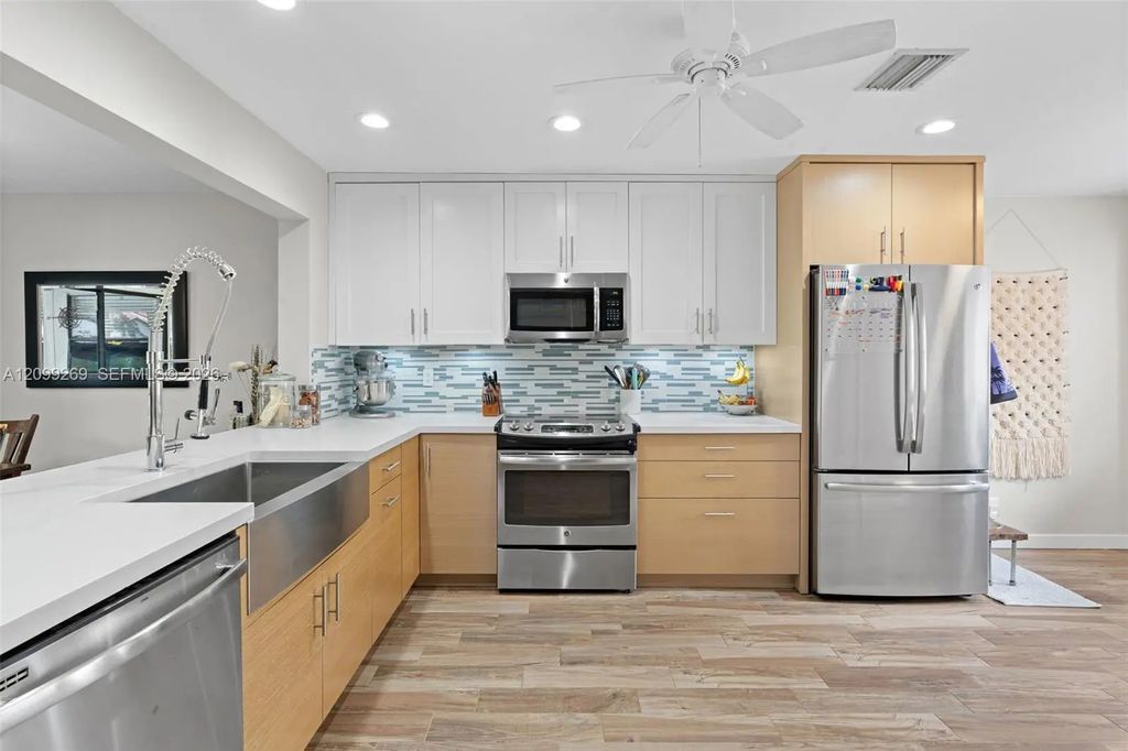 3329 Deer Creek Lake Shore Drive, Deerfield Beach