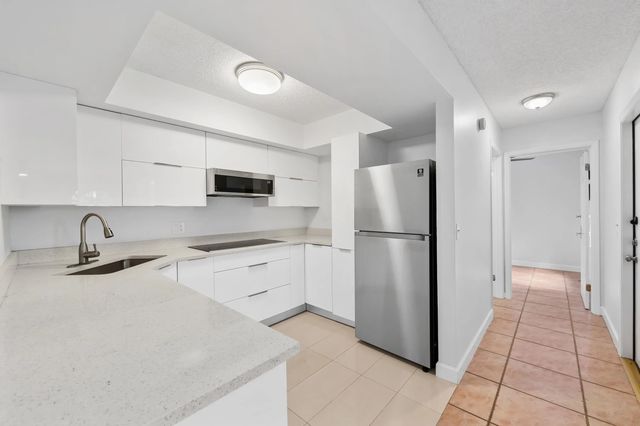 2 of 26 - 3770 Village Drive #b, Delray Beach, FL