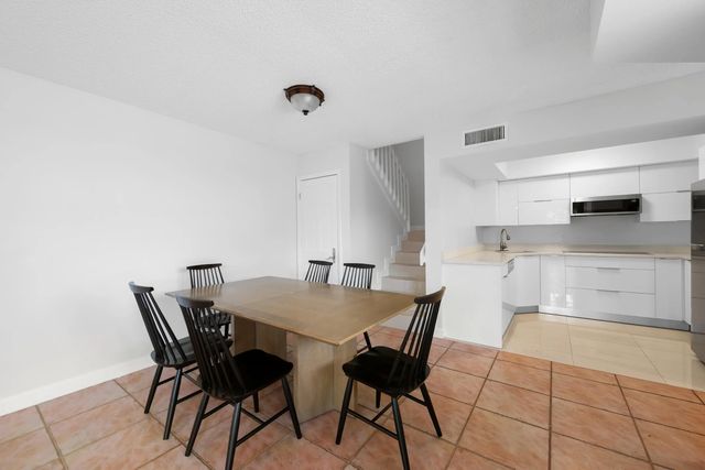 4 of 26 - 3770 Village Drive #b, Delray Beach, FL