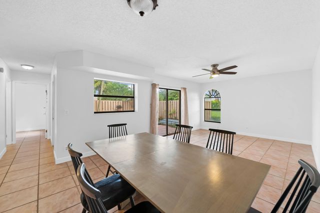 5 of 26 - 3770 Village Drive #b, Delray Beach, FL