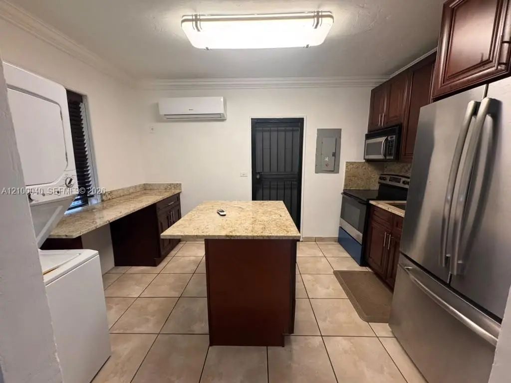 1071 Nw 34th Street #1, Miami