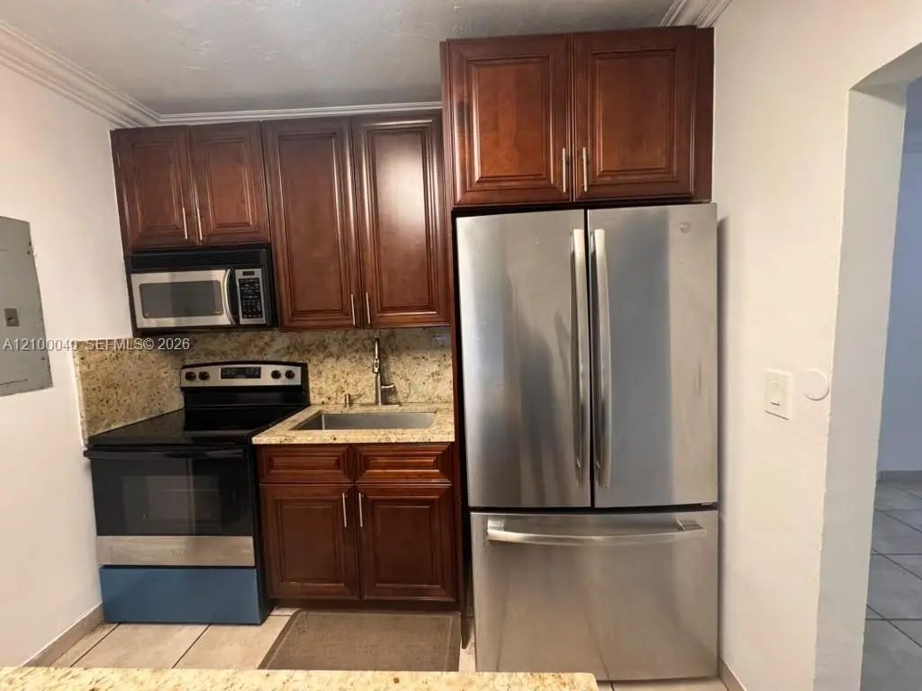 1071 Nw 34th Street #1, Miami