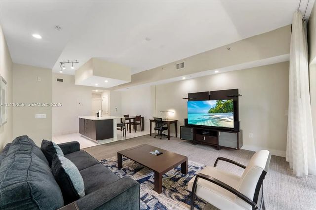 5 of 17 - 5300 Nw 87th Avenue #408, Doral, FL