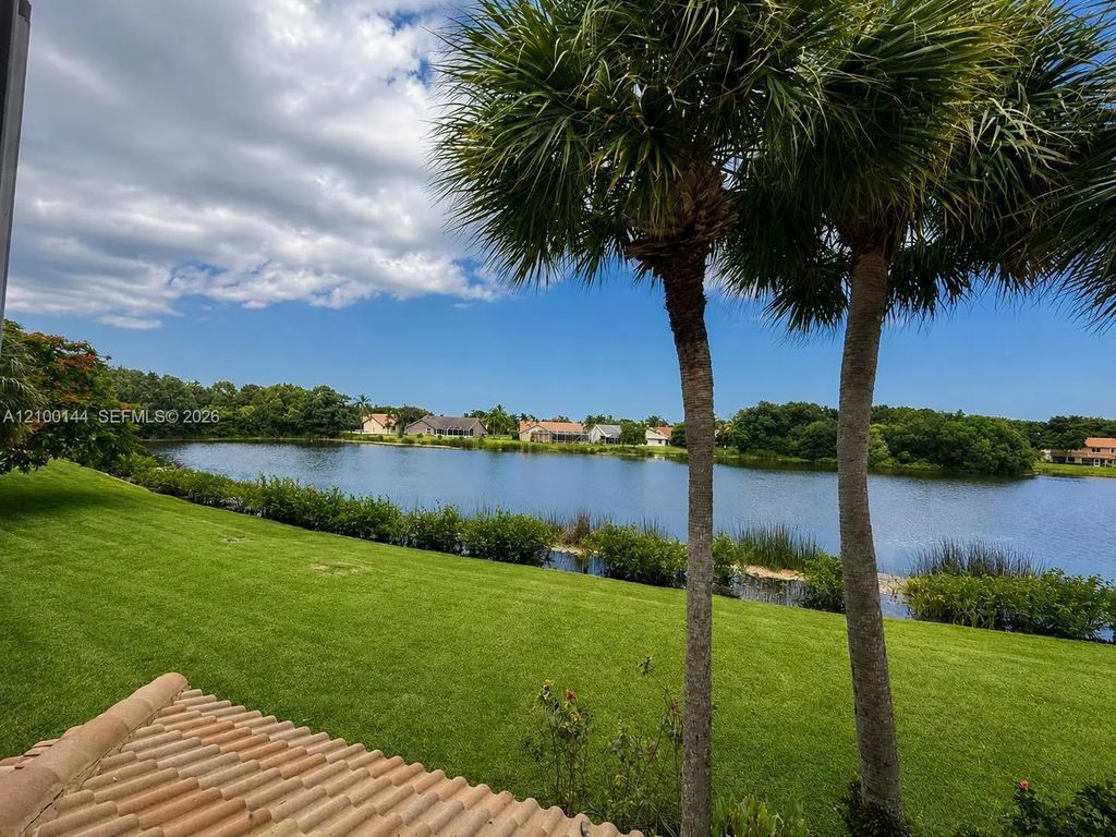 7337 Smithbrooke Drive #7337, Lake Worth