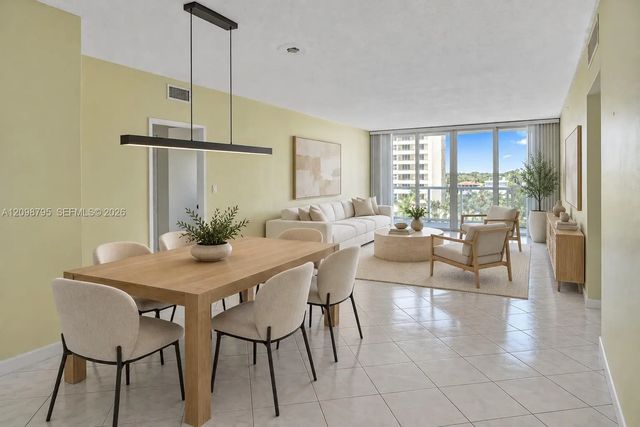 2 of 20 - 5601 Collins Avenue #620, Miami Beach, FL