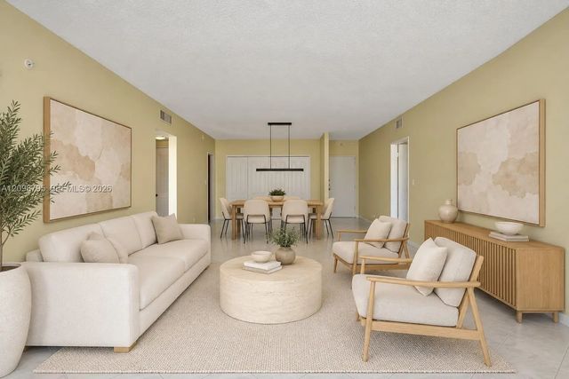 4 of 20 - 5601 Collins Avenue #620, Miami Beach, FL