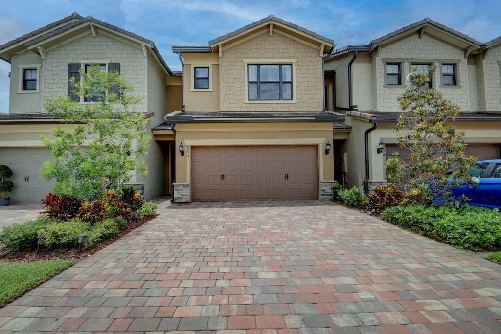 8274 Cadre Noir  Road, Lake Worth