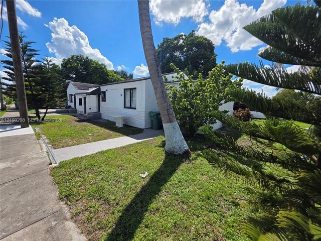 3 of 41 - 1102 Nw 103rd Street, Miami, FL