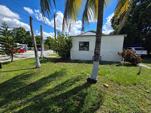 4 of 41 - 1102 Nw 103rd Street, Miami, FL