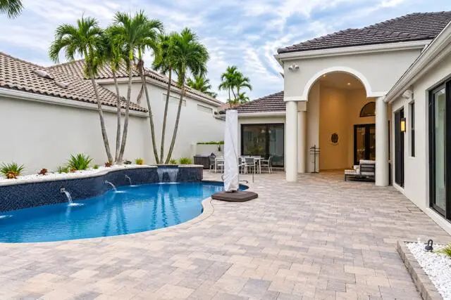 2 of 9 - 3549 Nw Clubside Circle, Boca Raton, FL