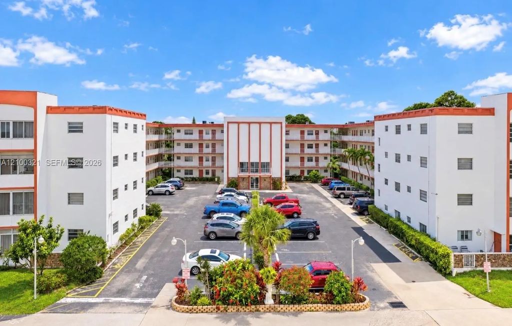 4000 Nw 44th Avenue #113, Lauderdale Lakes