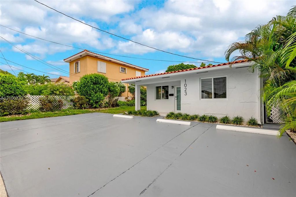 1023 Sw 11th Street #1023, Miami