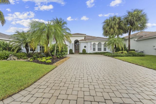 2483 Sw Bridgeview Terrace, Palm City