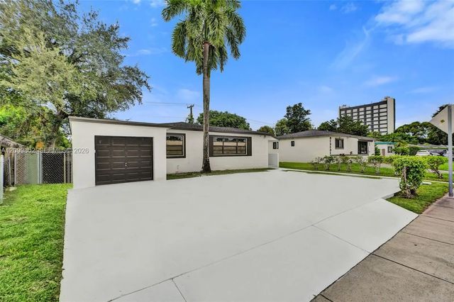 4 of 54 - 16911 Ne 6th Avenue, North Miami Beach, FL