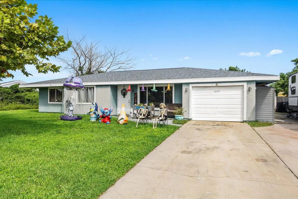 1897 Se Rainier Road, Port St. Lucie