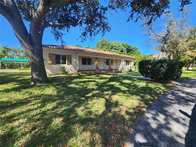 3 of 24 - 12000 Ne 10th Avenue, Biscayne Park, FL
