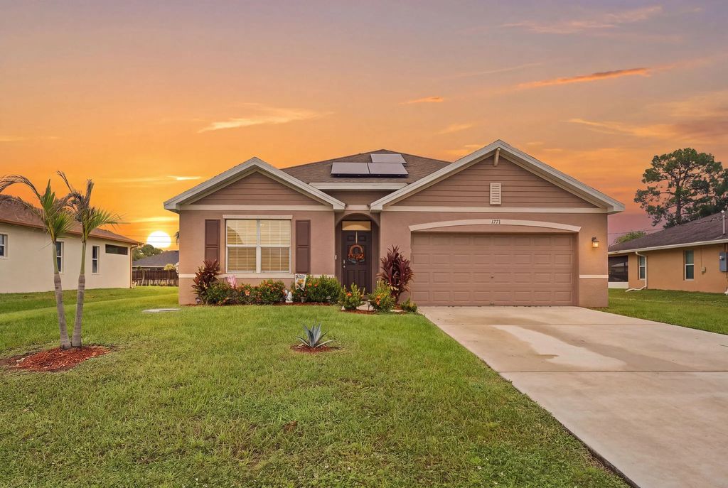 1771 Sw Lofgren Avenue, Port St. Lucie