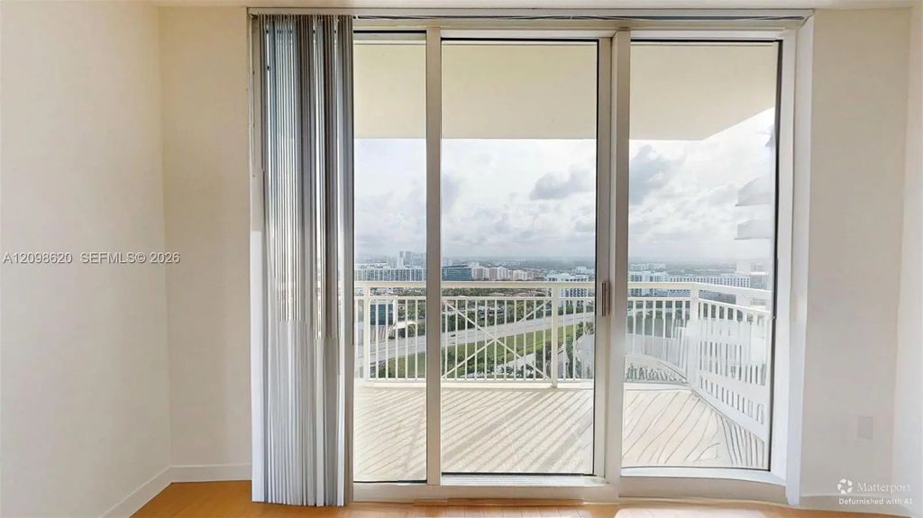 19501 W Country Club Drive #2505, Aventura