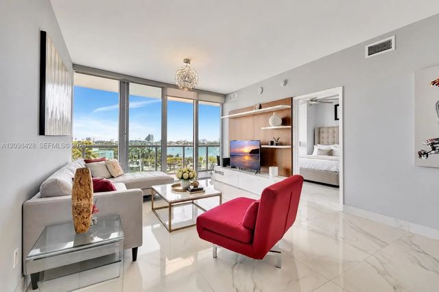 2 of 16 - 888 Biscayne Boulevard #411, Miami, FL