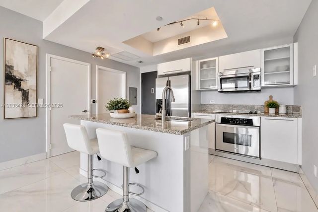 4 of 16 - 888 Biscayne Boulevard #411, Miami, FL