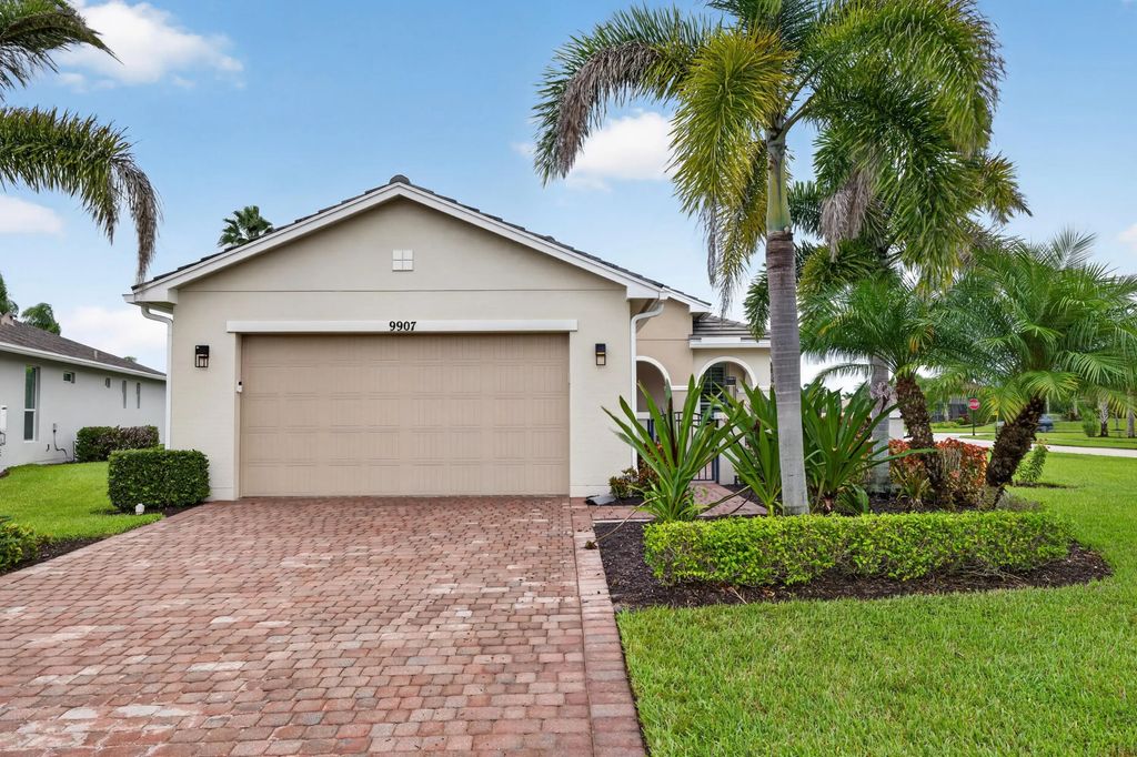 9907 Sw Trumpet Tree Circle, Port St. Lucie