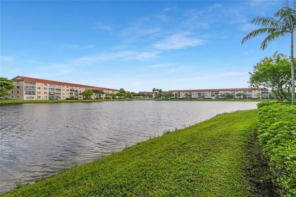 13101 Sw 15th Court #109r, Pembroke Pines