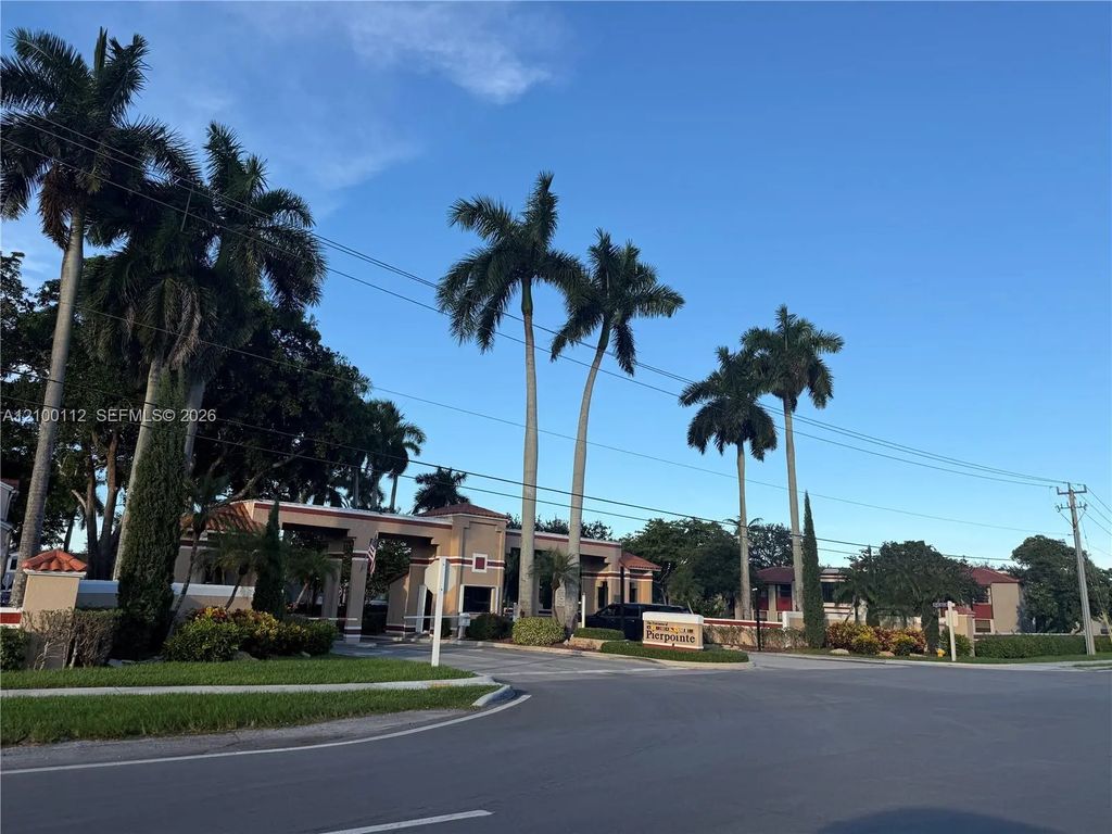 11607 Nw 11th Street #11607, Pembroke Pines