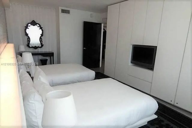 4 of 68 - 1100 West Avenue #517, Miami Beach, FL
