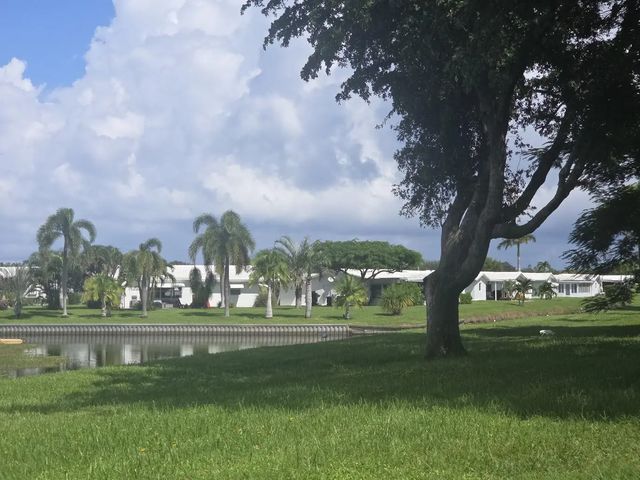 2041 W Woolbright Road #h101, Boynton Beach